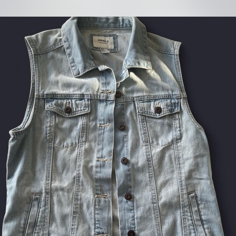 Forever 21 Light Blue Denim Jacket Size M